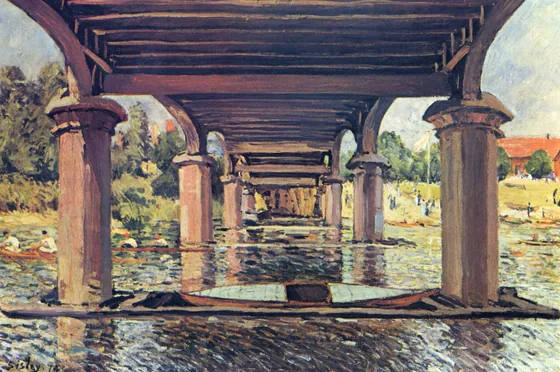 Sous le pont de Hampton Court