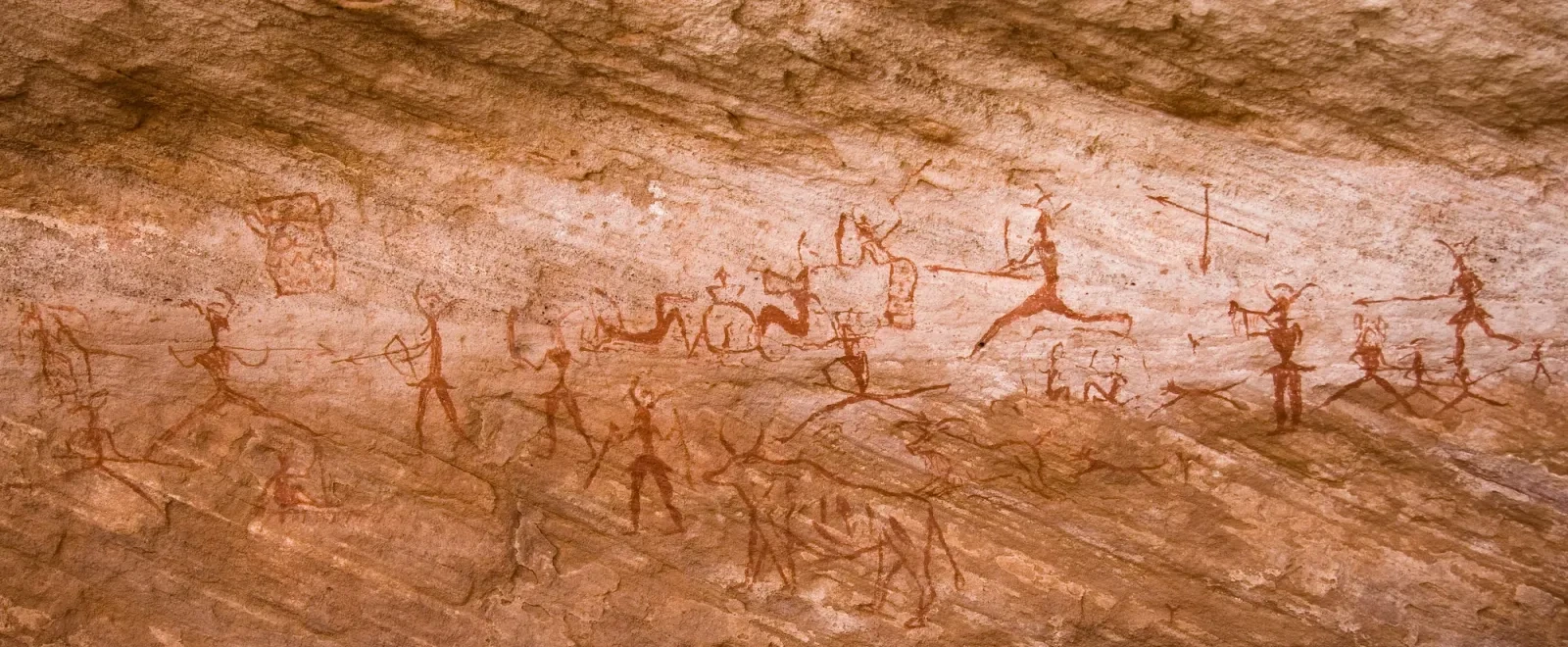 Figuras humanas pintadas de rojo, Tadrart Acacus, Arte rupestre