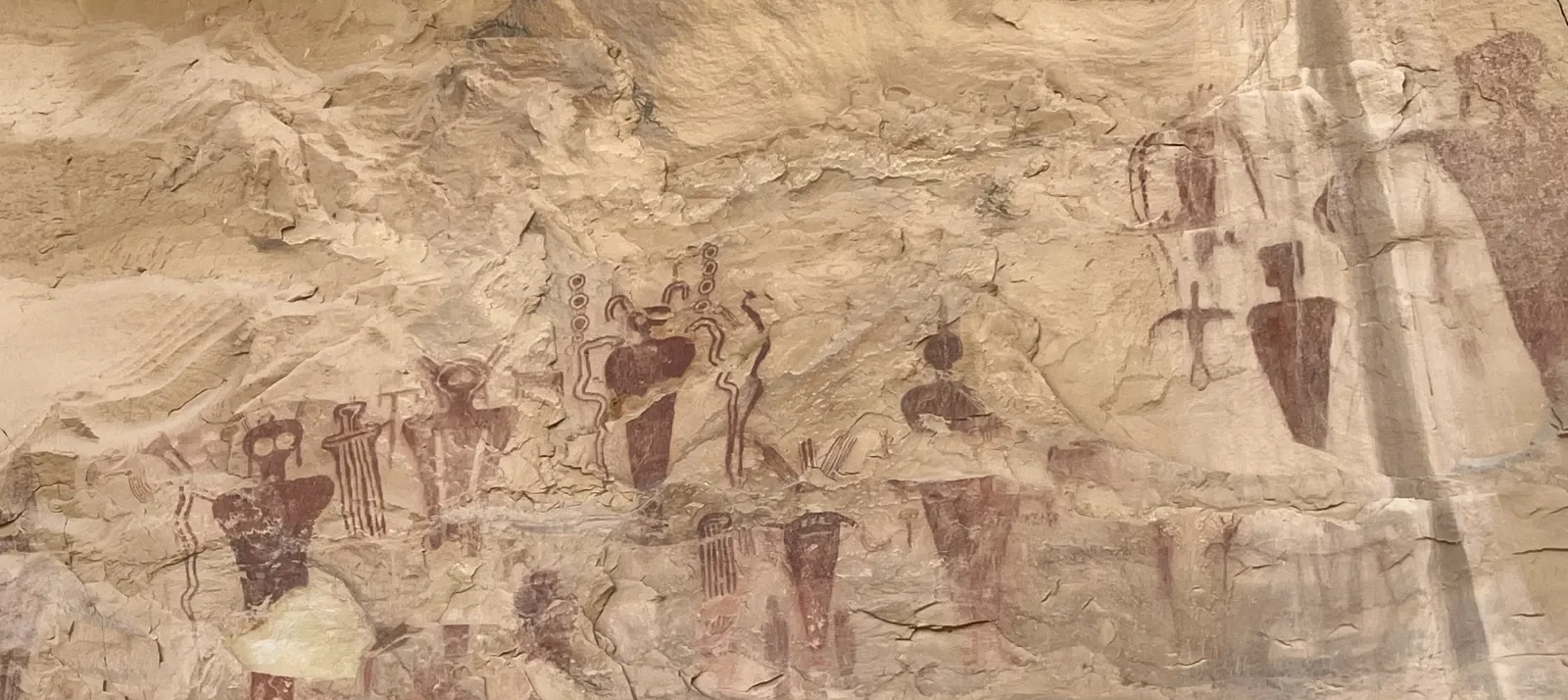 Panel de pictogramas de estilo Barrier Canyon, Sego Canyon, Arte rupestre