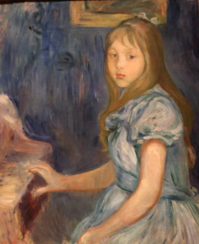 Lucie Léon au piano