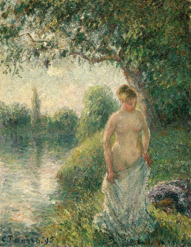 Joven campesina desnuda de pie