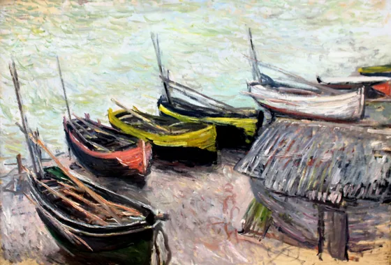 Bateaux sur la plage à Étretat