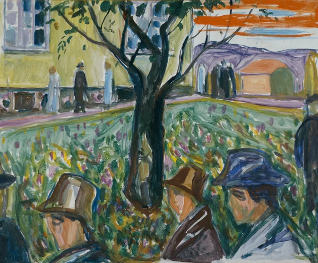 Gente paseando por el jardín