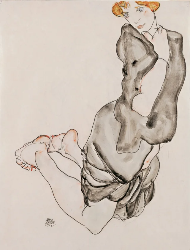 Mujer arrodillada con capa gris (Wally Neuzil)