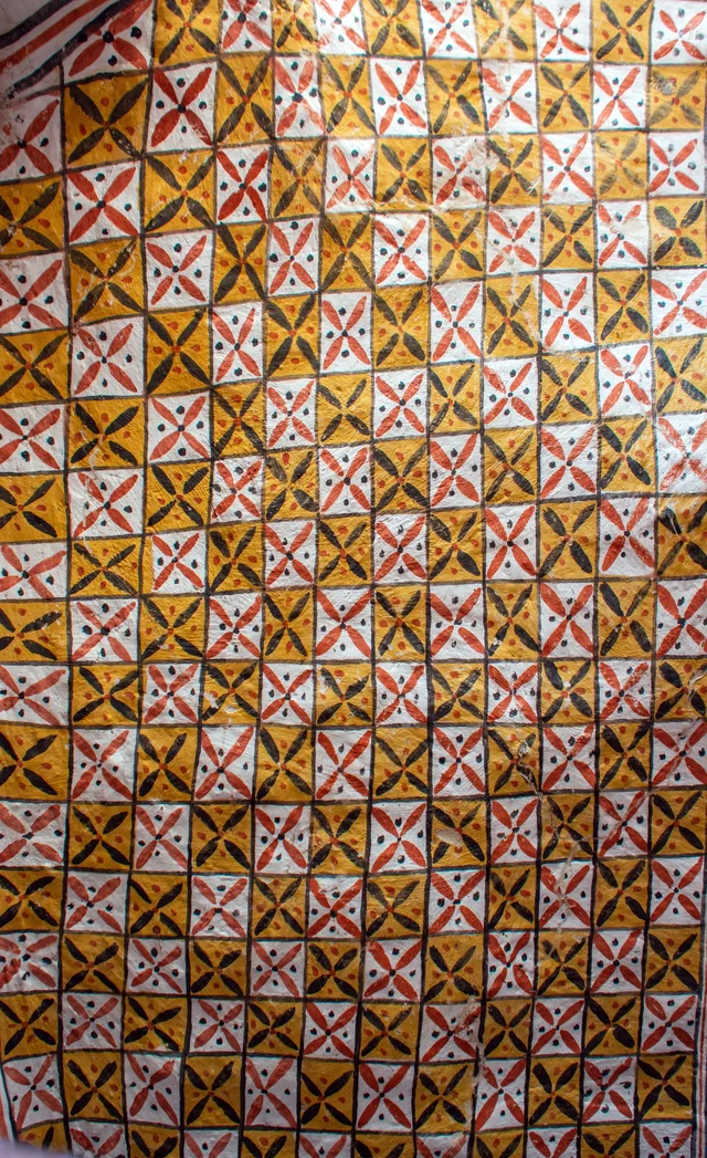 Patterned ceiling