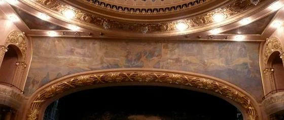 Les Neuf Muses reçoivent les ondes sonores - Frise au-dessus de l'avant-scène du Théâtre municipal de Rio de Janeiro
