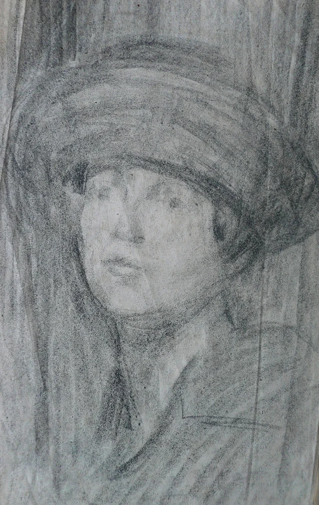 Figura femenina con sombrero