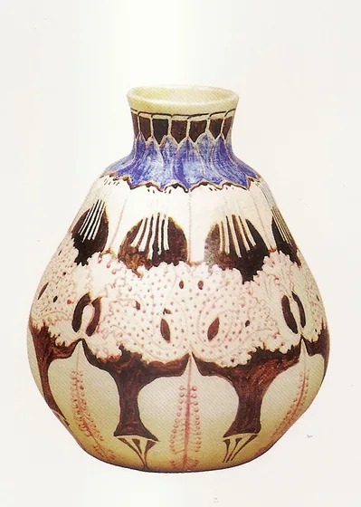 Vase décoré d'arbres stylisés