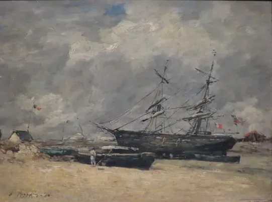 Bateaux de pêche sur la plage. Trouville, marée basse