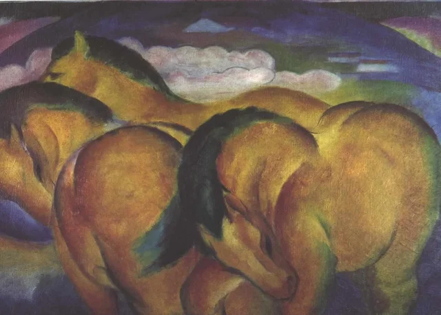 Los pequeños caballos amarillos