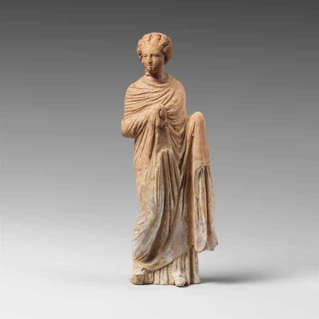 Terracotta statuette of a draped woman, anonyme, Grèce (Attique)