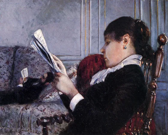 Intérieur, femme lisant
