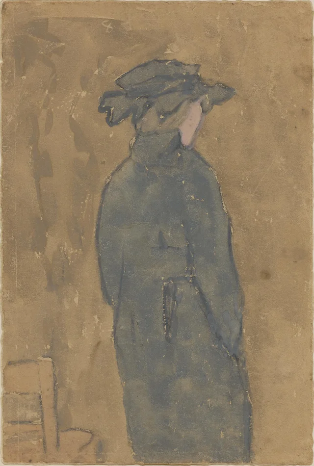 Femme debout à l'église