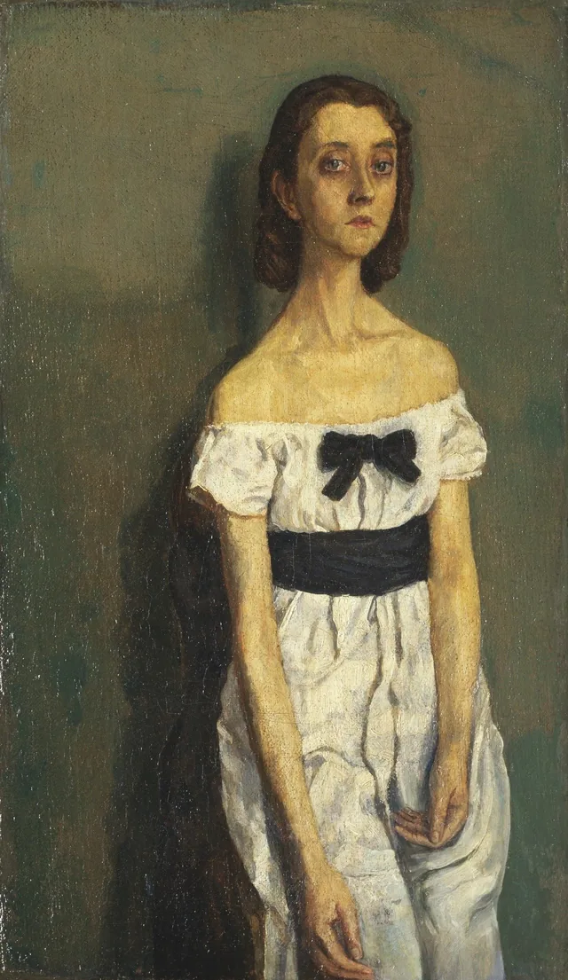 Fillette aux épaules nues