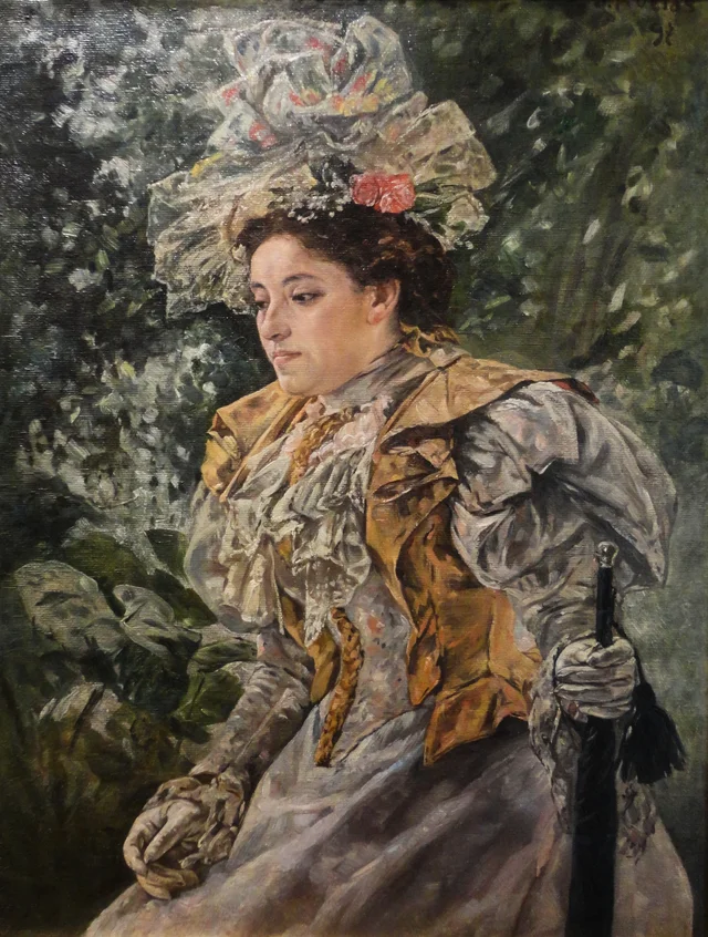Margarita Ruelas Suárez en traje propio para salir, Julio Ruelas