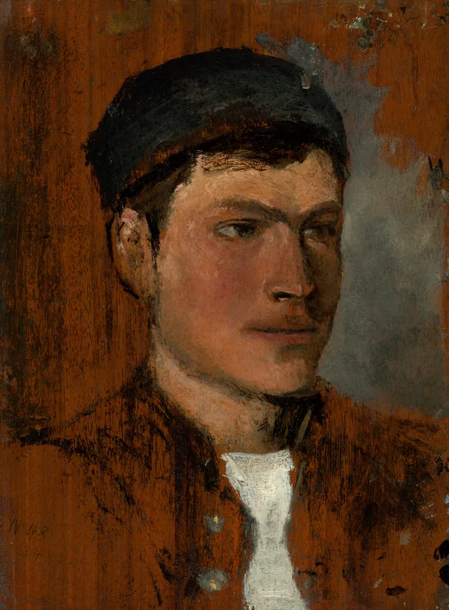 Jovem de gravata branca