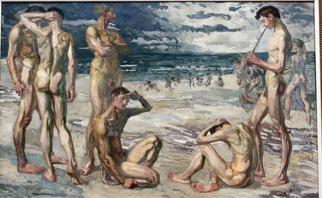 Jovens à beira-mar