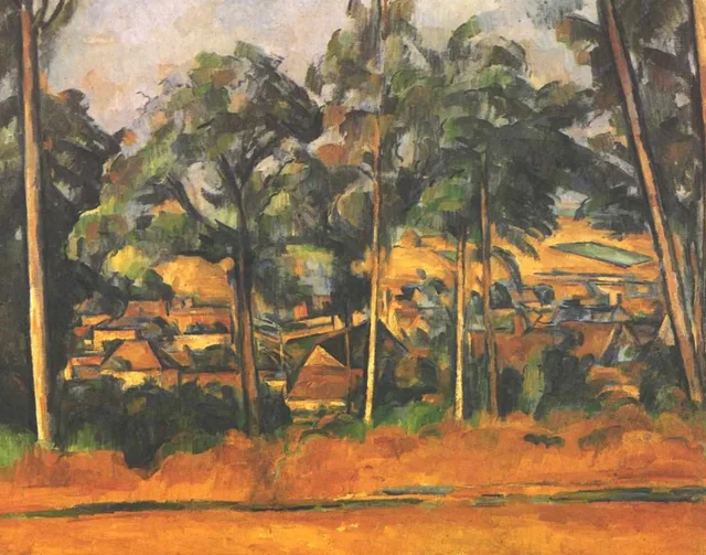 Pueblo tras los árboles