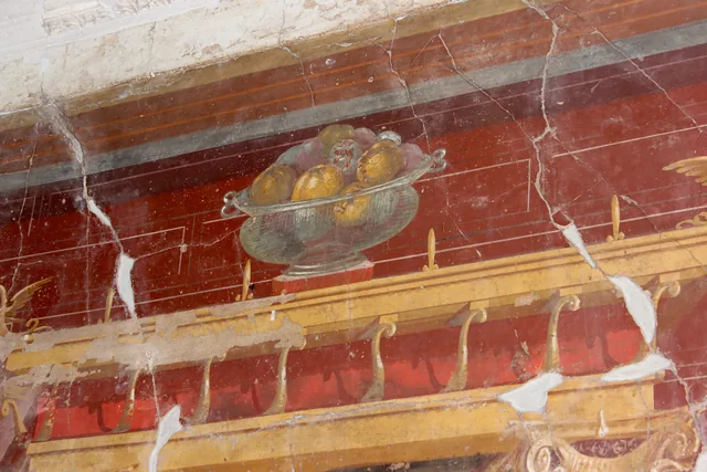 Glass bowl filled with fruit, Ancient Rome