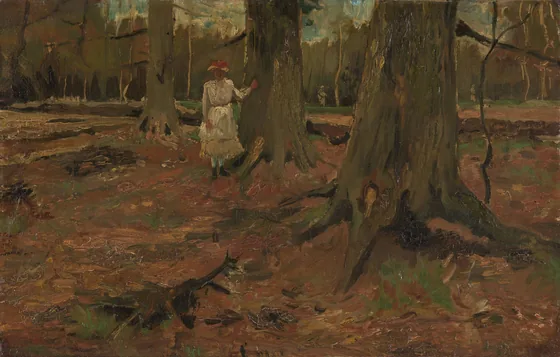 Fille en blanc dans les bois