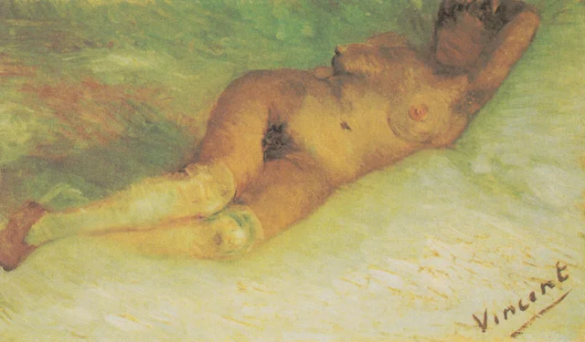 Mujer desnuda tumbada